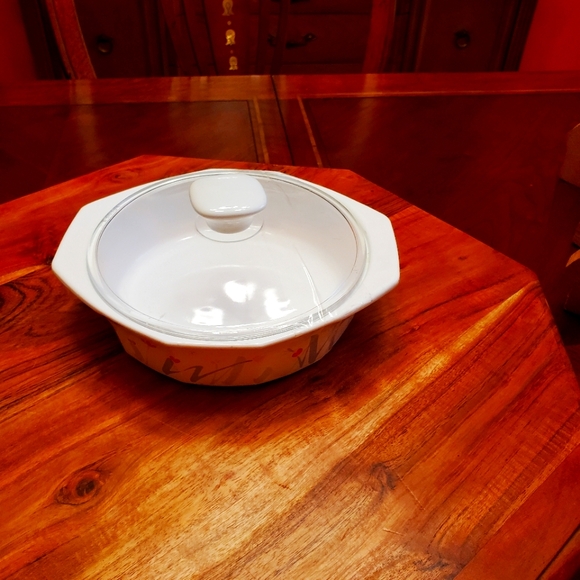 1 Qt Round Covered Casserole Fresh Mint (Made In Japan) by STUDIO NOVA - Picture 2 of 5